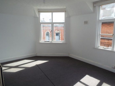 Flat to rent in Bank Street, Nottingham NG10