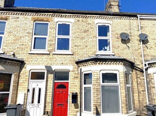 Flat to rent in Beaconsfield Street, Acomb, York YO24