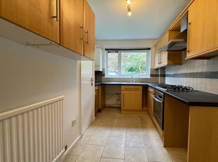 Flat to rent in Beaumont Court, Heaton, Bolton BL1