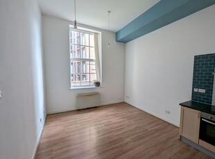 Flat to rent in Benson Court, Benson Street, Liverpool L1