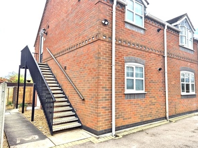 Flat to rent in Bowling Green Avenue, Wilnecote, Tamworth B77