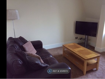 Flat to rent in Brighton Place, Aberdeen AB10