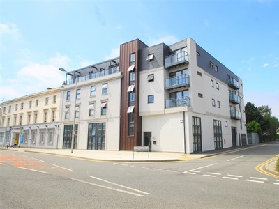 Flat to rent in Bute Street, Cardiff CF10