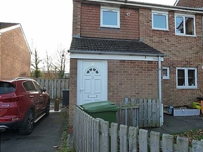 Flat to rent in Dalbeg Close, Pendeford, Wolverhampton WV8