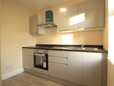 Flat to rent in Derby Road, Stapleford, Nottingham NG9