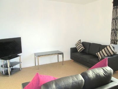 Flat to rent in Dinbaith Place, Aberdeen AB16