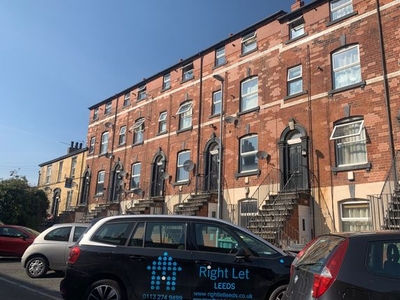 Flat to rent in Flat 1, Providence Avenue, Leeds, West Yorkshire LS6