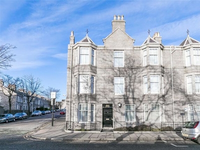 Flat to rent in Flat 2, 10 Whitehall Place, Aberdeen AB25