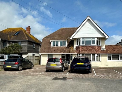 Flat to rent in Flat 6 Borthwick House, Longlands Road, East Wittering, Chichester, West Sussex PO20