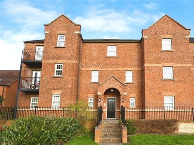 Flat to rent in Fulmen Close, Lincoln, Lincolnshire LN1