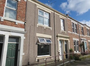 Flat to rent in Gainsborough Grove, Fenham NE4