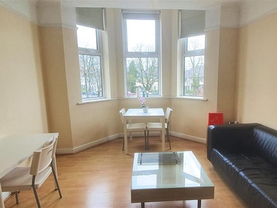 Flat to rent in George Court, Newport Road, Roath, Cardiff CF24
