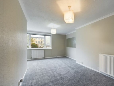 Flat to rent in Glencairn Court, Lansdown, Cheltenham GL51