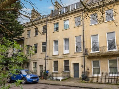 Flat to rent in Ground Floor, Kensington Place, Walcot, Bath BA1