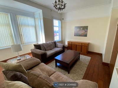Flat to rent in Hawthorne Avenue, Uplands, Swansea SA2