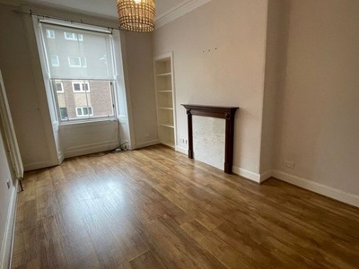 Flat to rent in Henderson Street, Leith, Edinburgh EH6