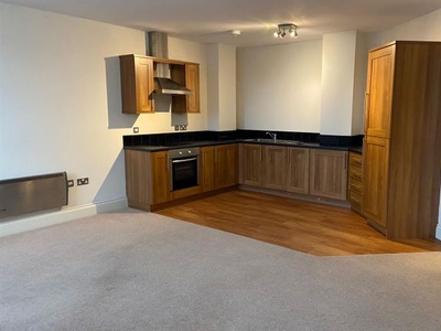 Flat to rent in Heritage View, Plover Road, Lindley HD3
