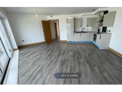 Flat to rent in High Street, Northfleet, Gravesend DA11