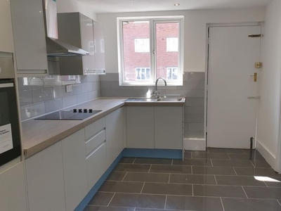 Flat to rent in Islington Row Middleway, Edgbaston, Birmingham B15