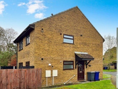 Flat to rent in Lapwing Court, Bury St. Edmunds IP28