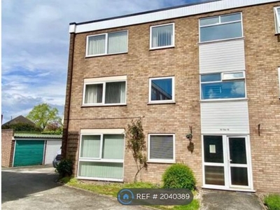 Flat to rent in Leicester Road, Nuneaton CV11