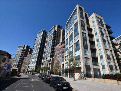 Flat to rent in Maraschino Apartment, East Corydon, London CR0