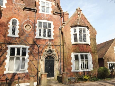 Flat to rent in New Dover Road, Canterbury CT1
