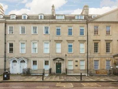 Flat to rent in North Parade, Bath BA2