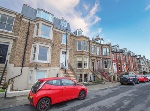 Flat to rent in Northumberland Terrace, Tynemouth, North Shields NE30