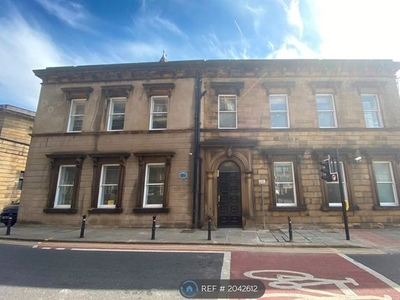 Flat to rent in Old Court House, Wakefield WF1