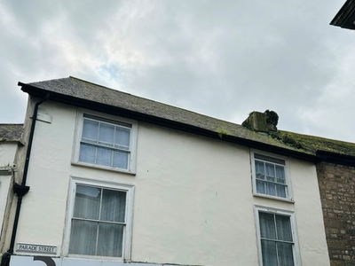 Flat to rent in Parade Street, Penzance, Cornwall TR18