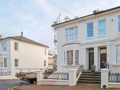 Flat to rent in Prestonville Road, Brighton BN1