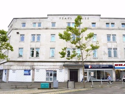 Flat to rent in Princess Way, Swansea SA1