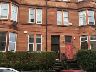 Flat to rent in Trefoil Avenue, Shawlands, Glasgow G41