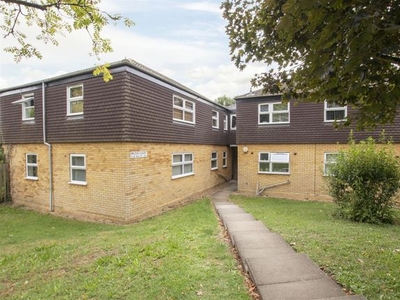 Flat to rent in Smarts Green, Cheshunt, Waltham Cross EN7