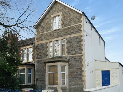 Flat to rent in Stacey Road, Roath, Cardiff CF24