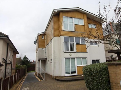 Flat to rent in Stour Road, Christchurch BH23
