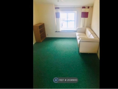 Flat to rent in Sycamore Street, Newcastle Emlyn SA38