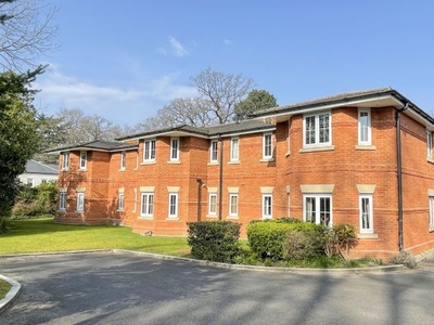 Flat to rent in The Garden House, London Road, Sunningdale, Ascot, Berkshire SL5
