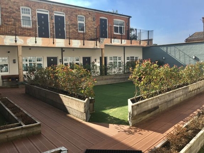 Flat to rent in The Quadrant Centre, Old Christchurch Road, Bournemouth BH1
