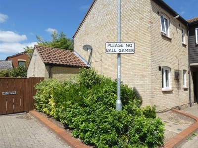 Flat to rent in Thorpe Way, Cambridge CB5