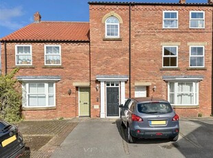 Flat to rent in Wilkinsons Court, Easingwold, York YO61