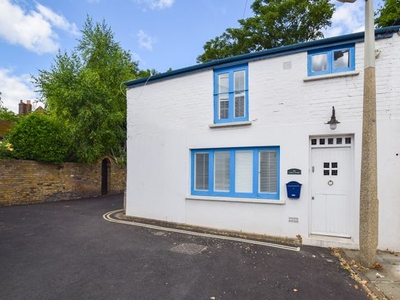 Link-detached house to rent in Westerley Ware, Kew, Richmond TW9