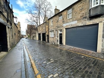 Parking/garage to rent in Gloucester Lane, New Town, Edinburgh EH3