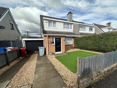 Property to rent in Mainsacre Drive, Larkhall ML9
