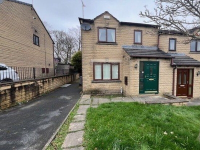 Semi-detached house to rent in Bracken Hill Drive, Bradford BD7