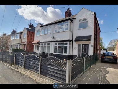 Semi-detached house to rent in Campion Avenue, Hull HU4
