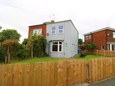 Semi-detached house to rent in Cradley Road, Hull HU5