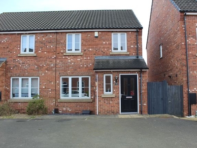Semi-detached house to rent in Fenwick Road, Grimsby DN33