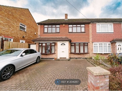 Semi-detached house to rent in Stevens Way, Chigwell IG7